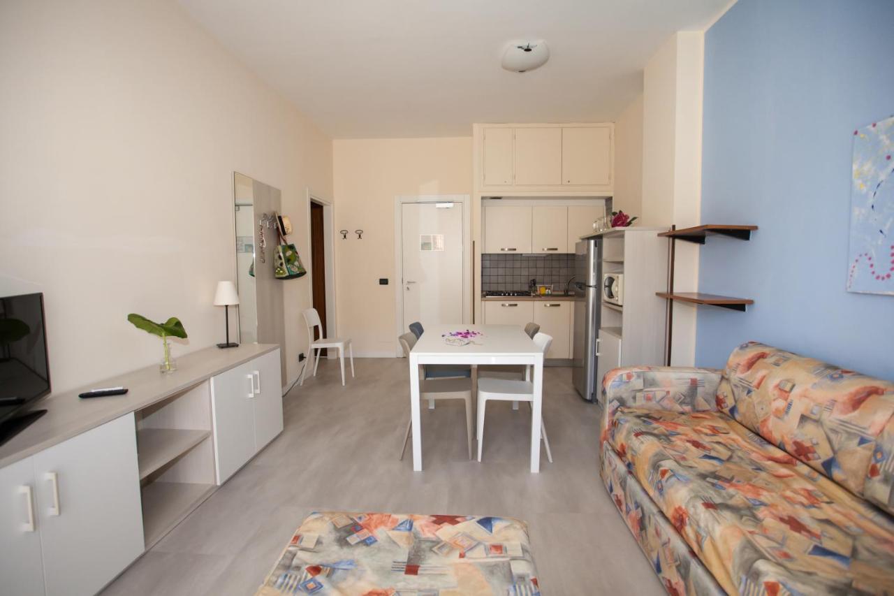 One-Bedroom Apartment,1111419906:JPEG